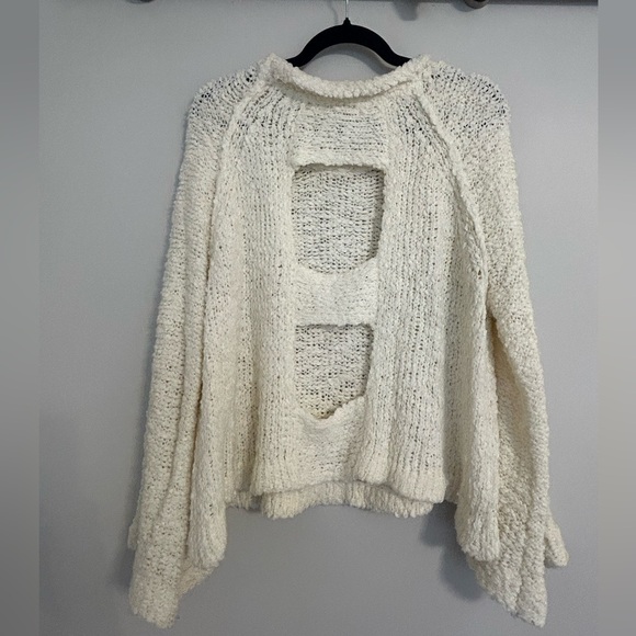 LUSH knit cream sweater - medium - Picture 3 of 3